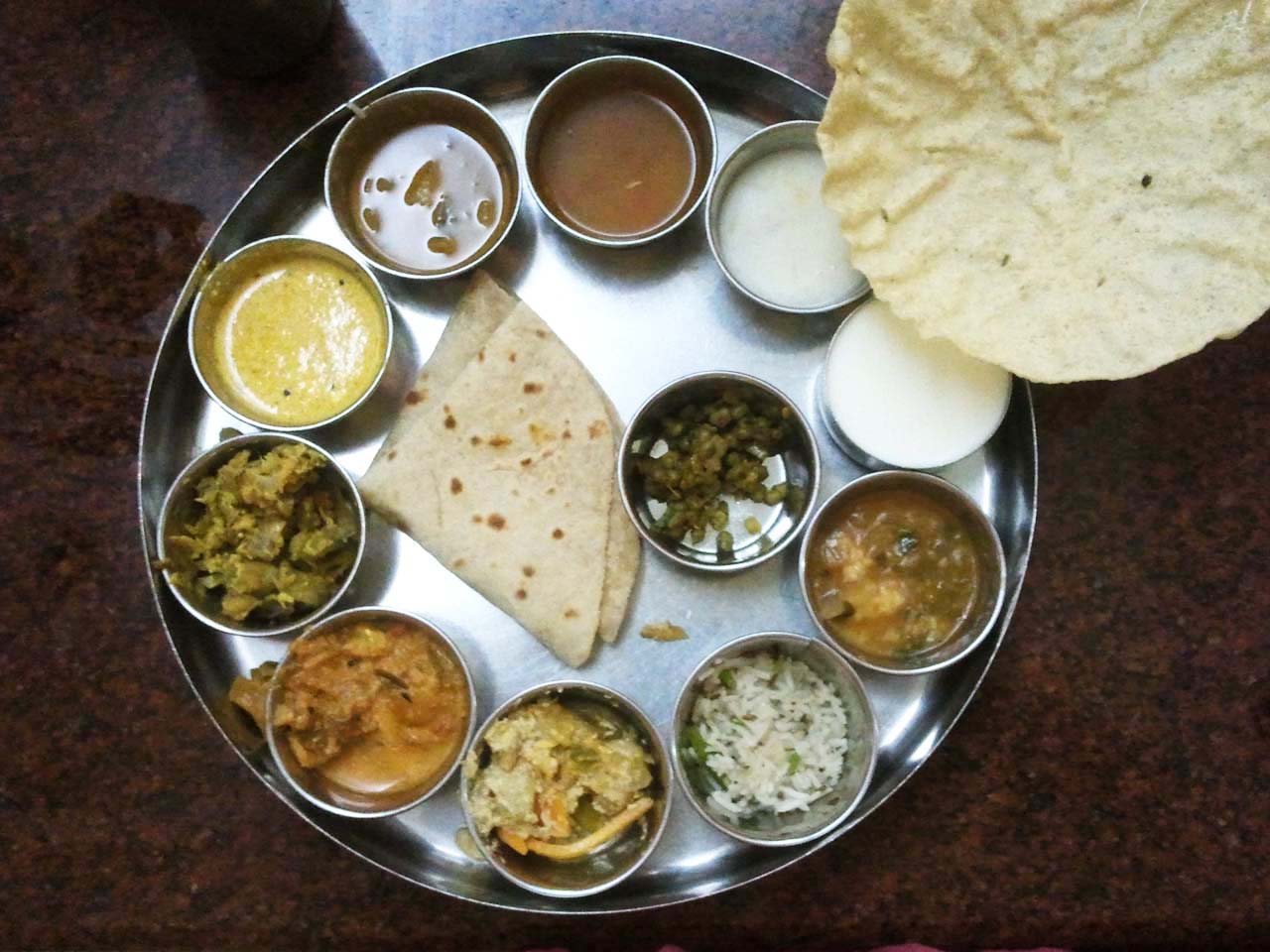 Thali lunch on the from Cochin to Guruvayur