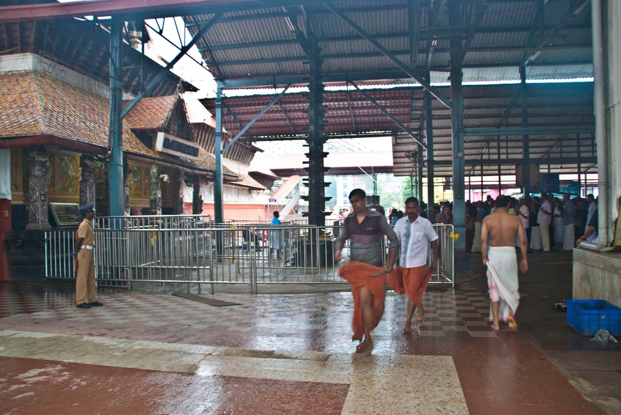 Guruvayur Temple front gate