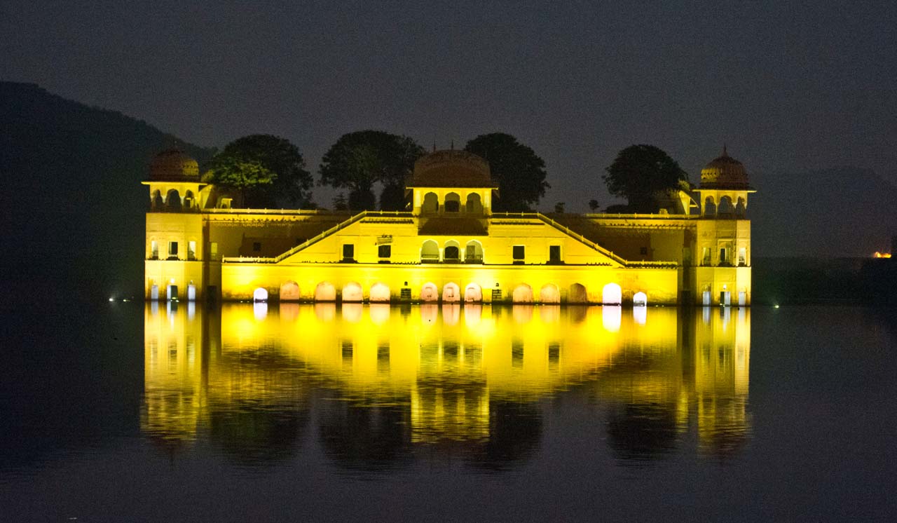 Jal Mahal Jaipur at night