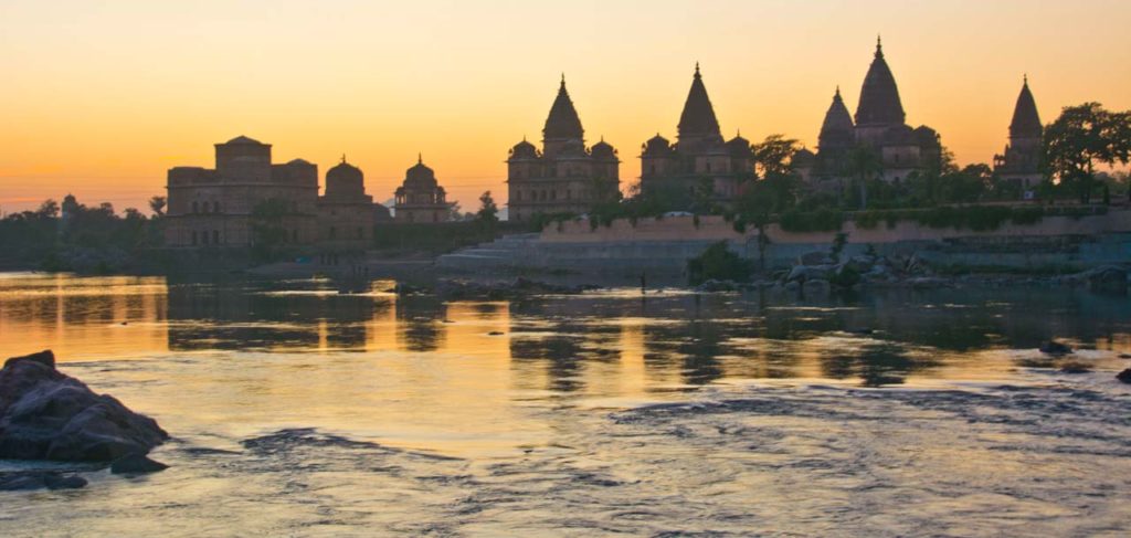 orchha cenotaphs