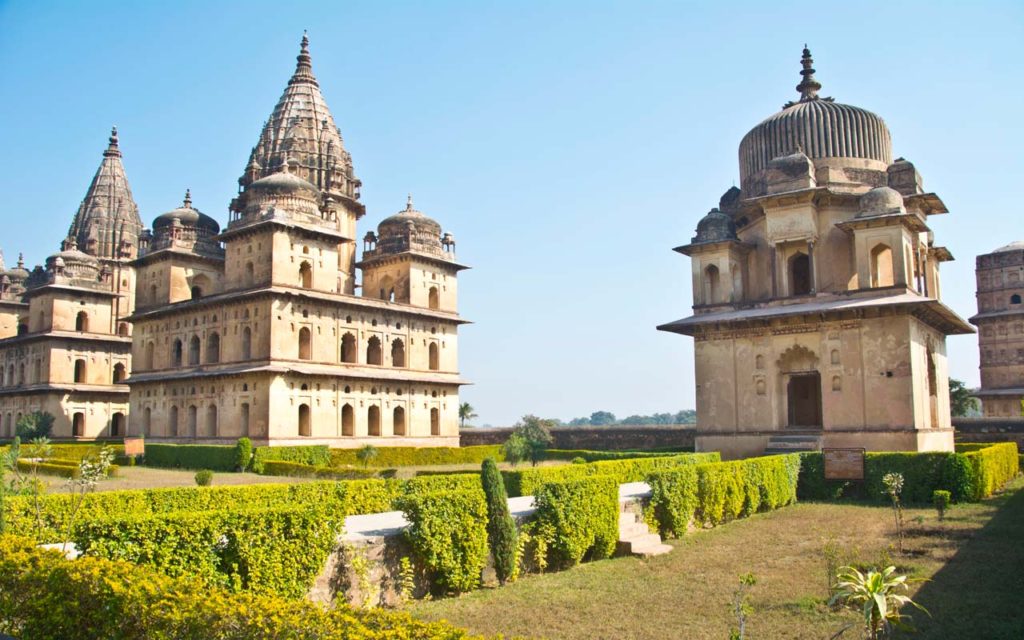 orchha cenotaphs compound