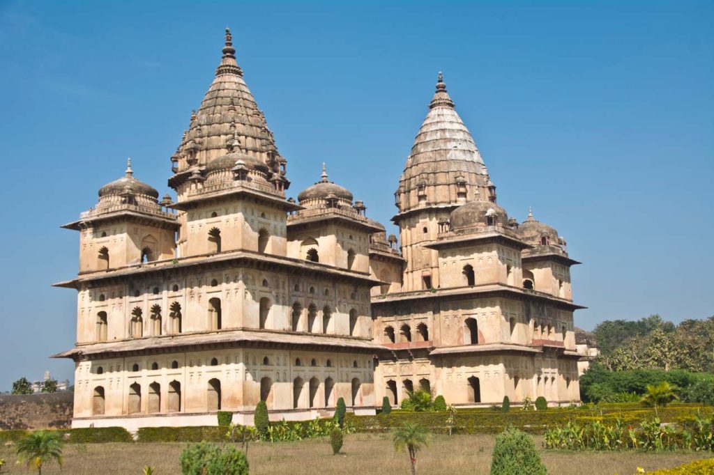 orchha cenotaphs compound