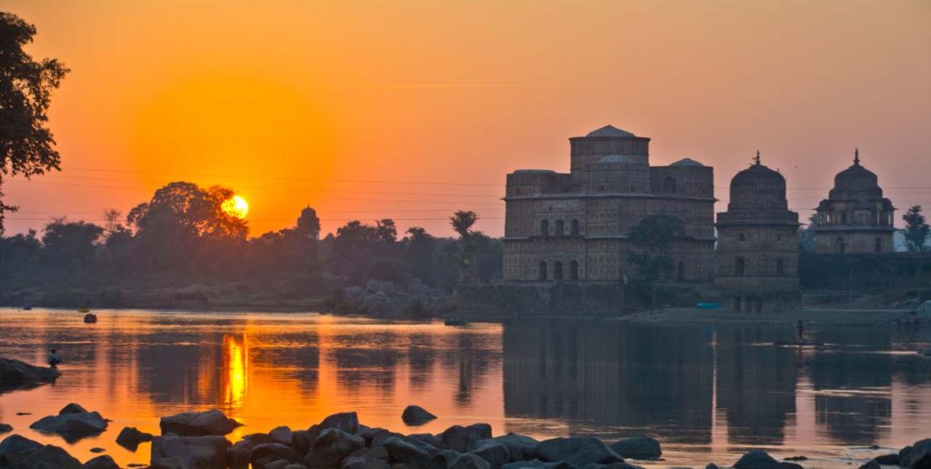 Orchha cenotaphs
