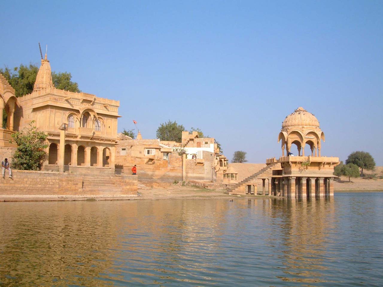 Ghats Gadisar Lake - Jaisalmer's places to visit