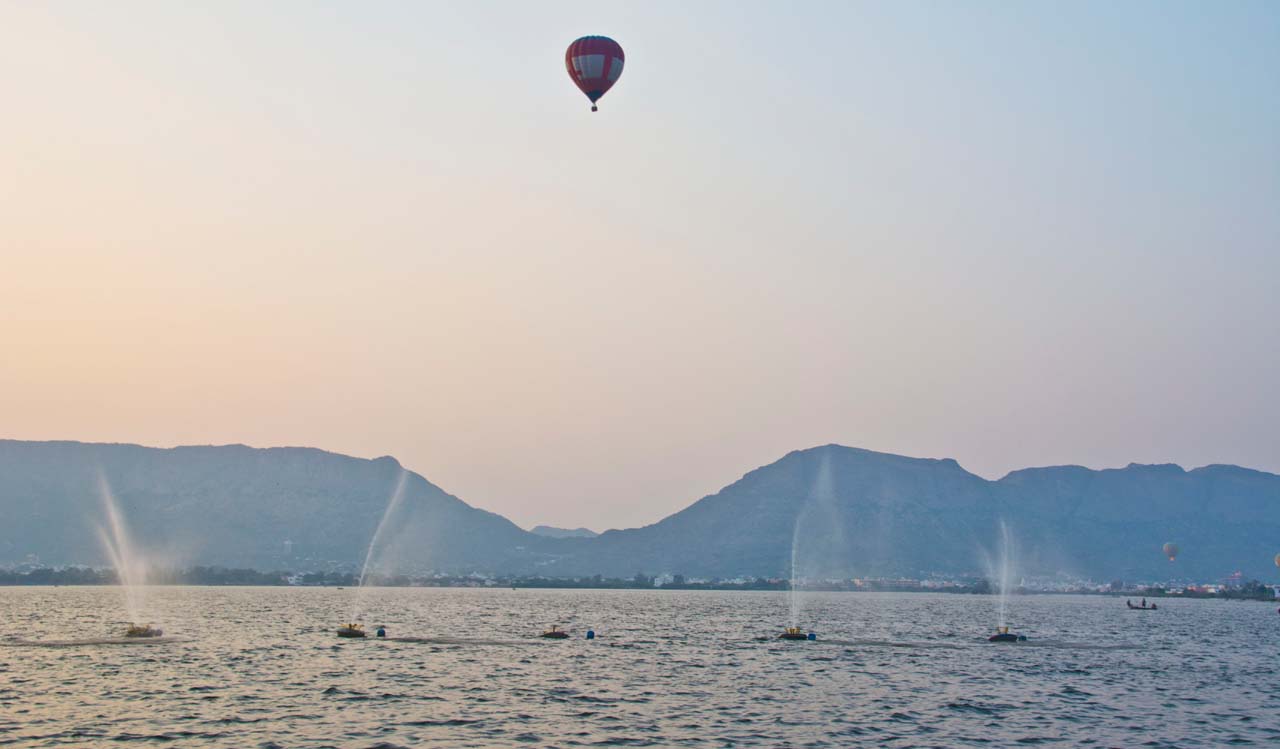 Anasagar Lake Ballon