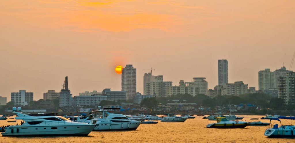 Best places to visit in Mumbai with friends, family or solo