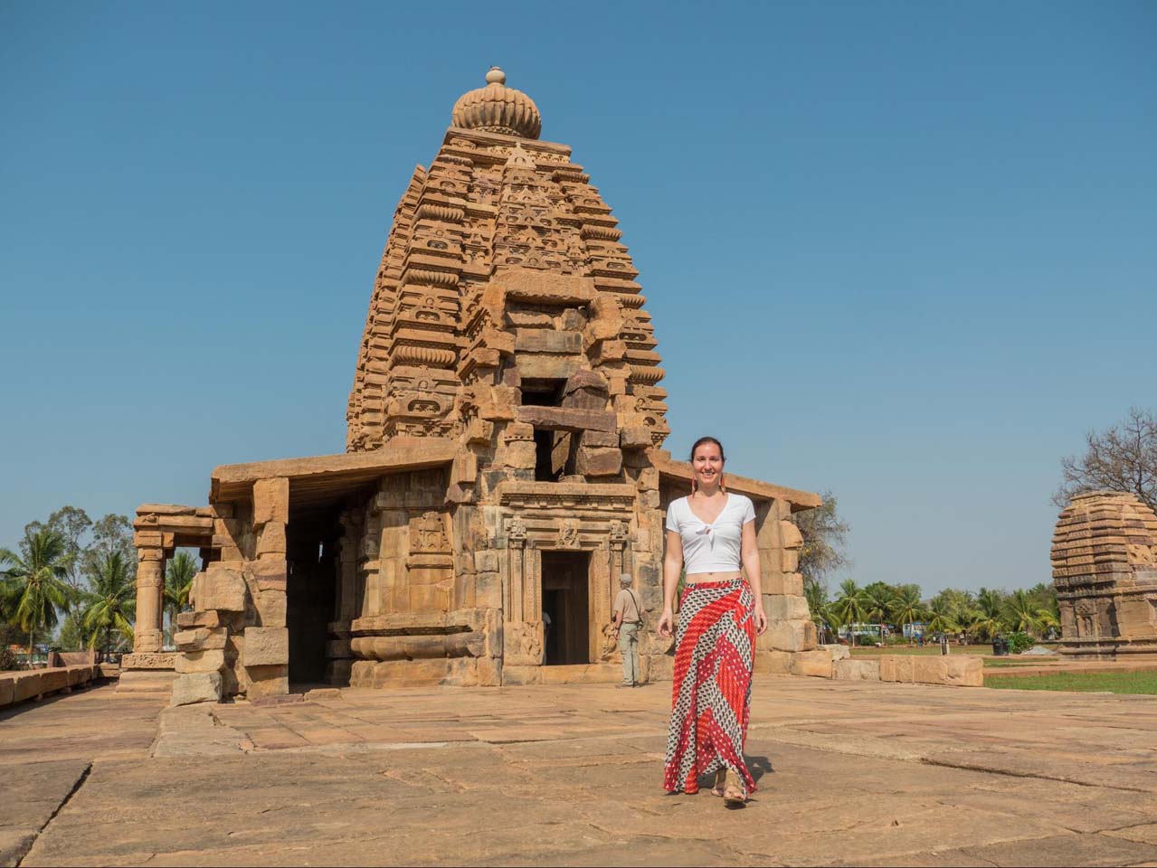 Shivalinga-hall-in-Galaganatha-temple-in-Pattadakal